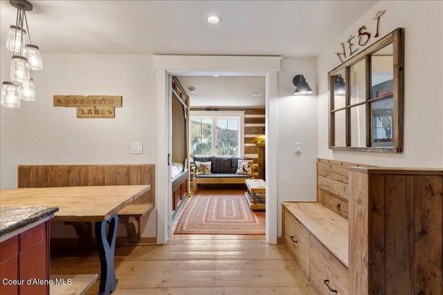 197 Mogul Hill, Unit 6, Sandpoint, ID 83864