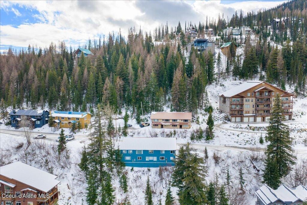 197 Mogul Hill, Unit 6, Sandpoint, ID 83864