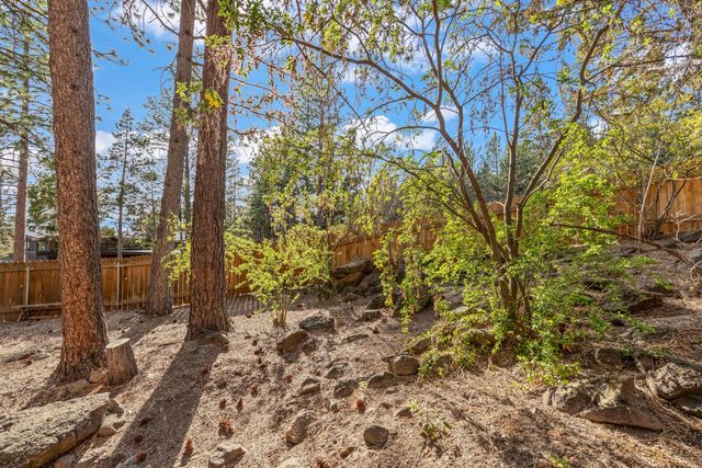 1671 NW Saginaw Avenue, Bend, OR 97703