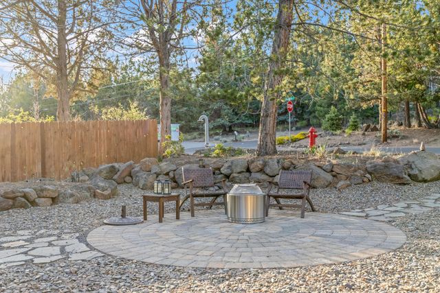1671 NW Saginaw Avenue, Bend, OR 97703