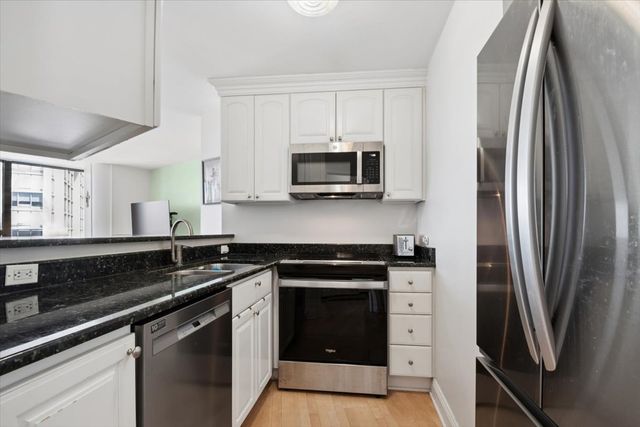 5415 N Sheridan Road 3407, Chicago, IL 60640