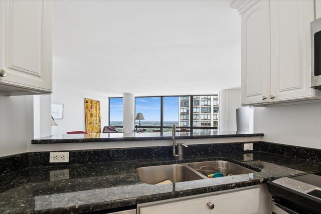 5415 N Sheridan Road 3407, Chicago, IL 60640