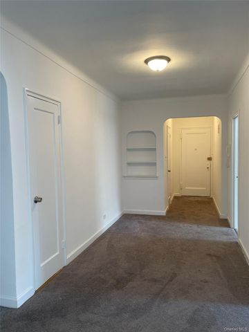 9941 64th Avenue D10, Rego Park, NY 11374