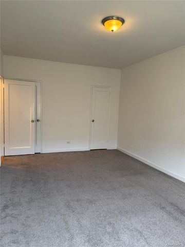 9941 64th Avenue D10, Rego Park, NY 11374