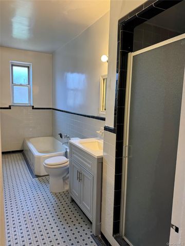 9941 64th Avenue D10, Rego Park, NY 11374