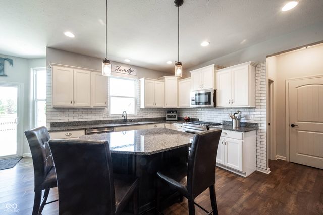 16641 Bingham Drive, Westfield, IN 46074