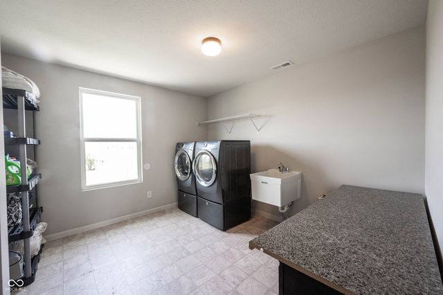 16641 Bingham Drive, Westfield, IN 46074