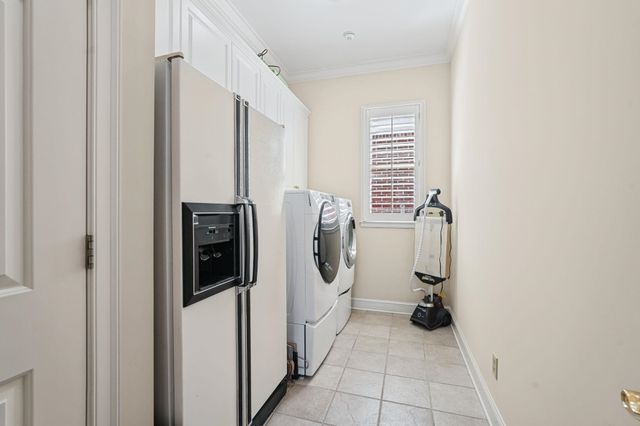 8010 WILLOW BROOK RD, Germantown, TN 38138