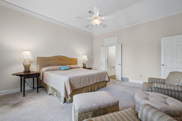 8010 WILLOW BROOK RD, Germantown, TN 38138