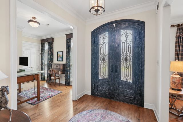 8010 WILLOW BROOK RD, Germantown, TN 38138