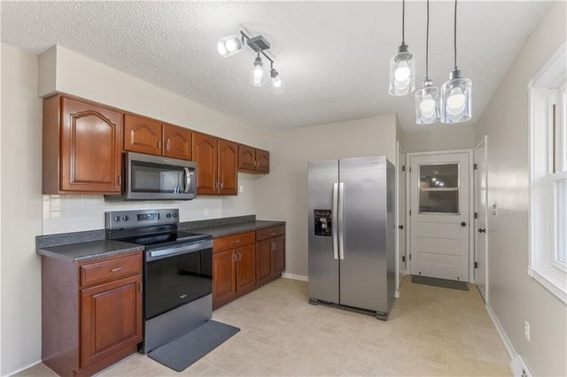 1407 W Main Terrace, Savannah, MO 64485