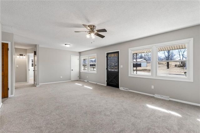 1407 W Main Terrace, Savannah, MO 64485