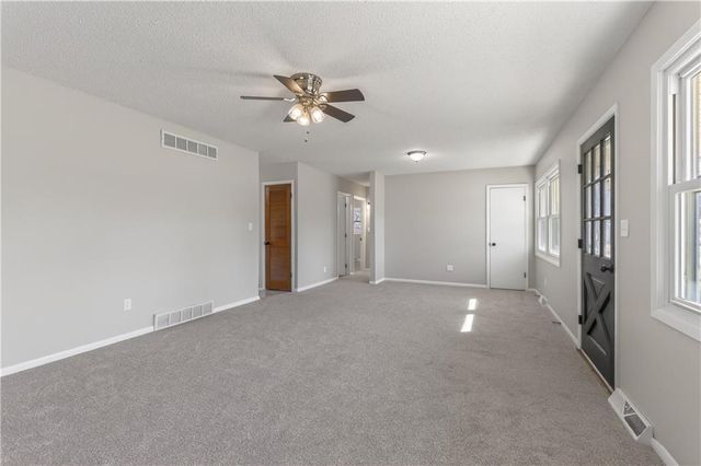 1407 W Main Terrace, Savannah, MO 64485