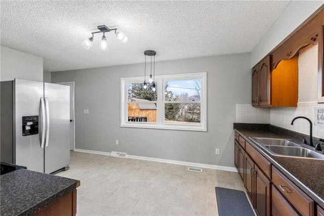 1407 W Main Terrace, Savannah, MO 64485