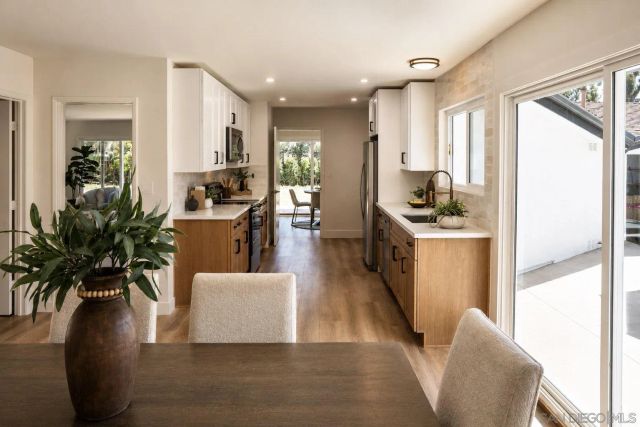 16716 Martincoit Rd, Poway, CA 92064