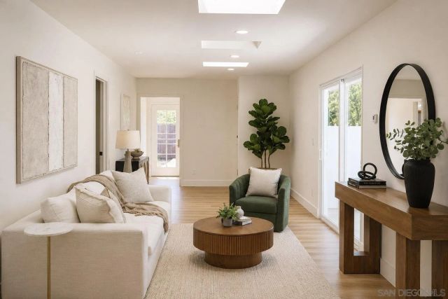 16716 Martincoit Rd, Poway, CA 92064