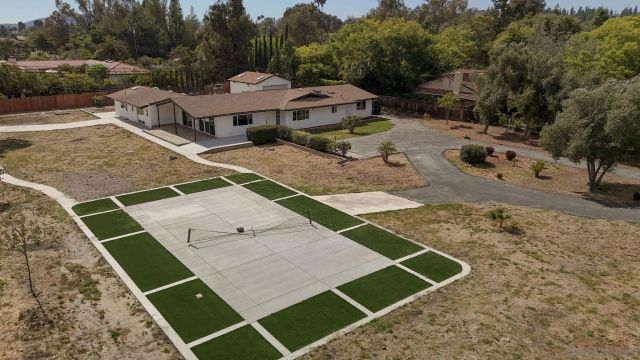 16716 Martincoit Rd, Poway, CA 92064