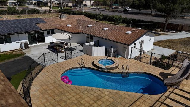 16716 Martincoit Rd, Poway, CA 92064