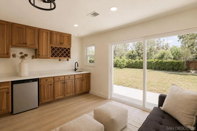 16716 Martincoit Rd, Poway, CA 92064