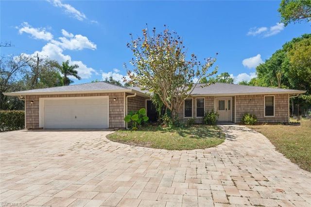 15710 Shamrock DR, Fort Myers, FL 33912