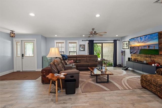 15710 Shamrock DR, Fort Myers, FL 33912