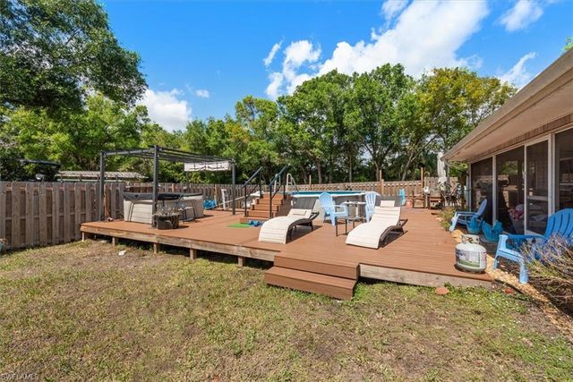 15710 Shamrock DR, Fort Myers, FL 33912