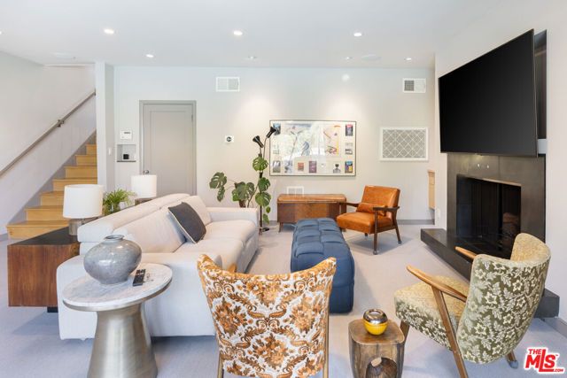 1256 Beverly Green Drive, Beverly Hills, CA 90212