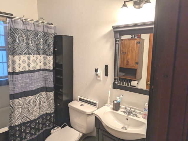 937 25th Street, Moline, IL 61265