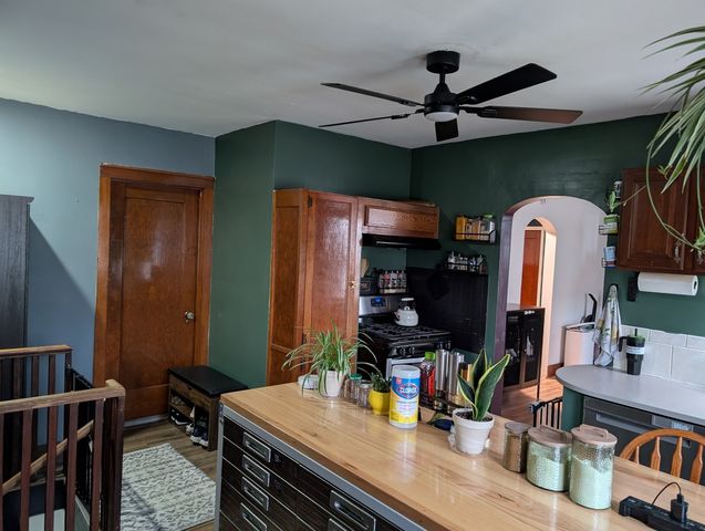 937 25th Street, Moline, IL 61265