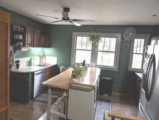 937 25th Street, Moline, IL 61265