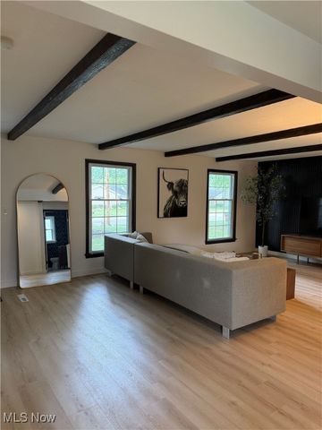 2743 W Asplin Drive, Rocky River, OH 44116