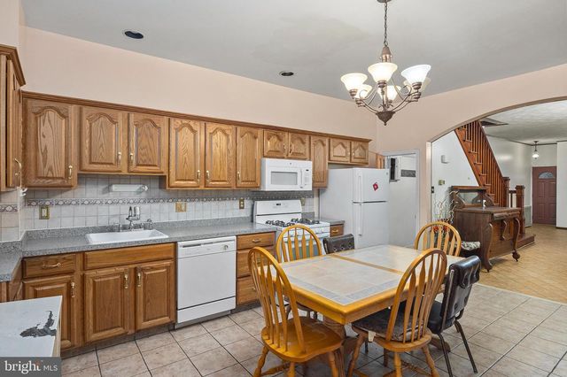 22 S HIGHLAND AVE, Baltimore, MD 21224