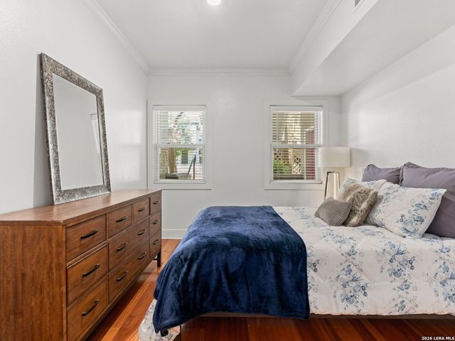 400 E Guenther St Unit 1102, San Antonio, TX 78210