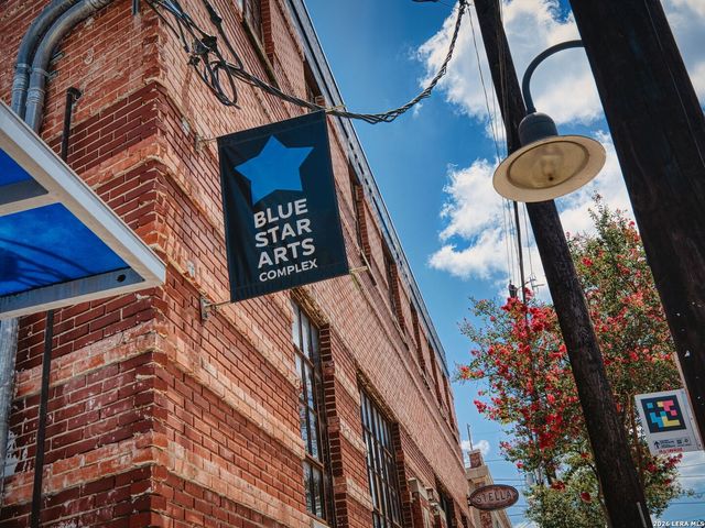 400 E Guenther St Unit 1102, San Antonio, TX 78210