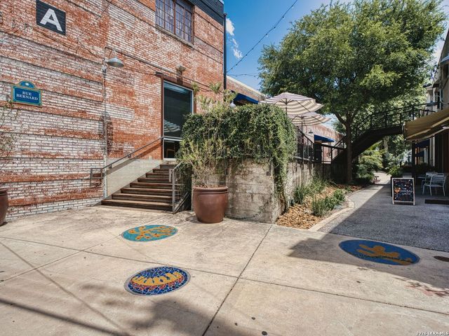 400 E Guenther St Unit 1102, San Antonio, TX 78210
