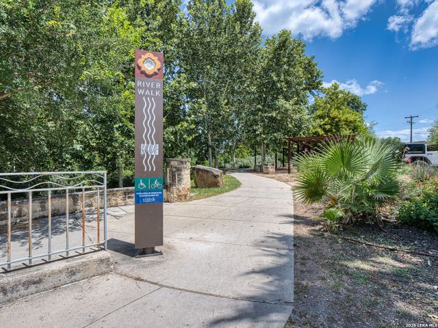 400 E Guenther St Unit 1102, San Antonio, TX 78210