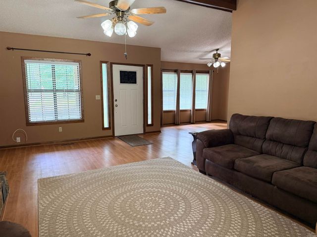4 Park Road, Heber Springs, AR 72543