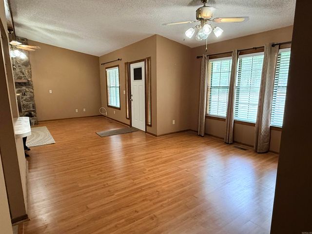 4 Park Road, Heber Springs, AR 72543