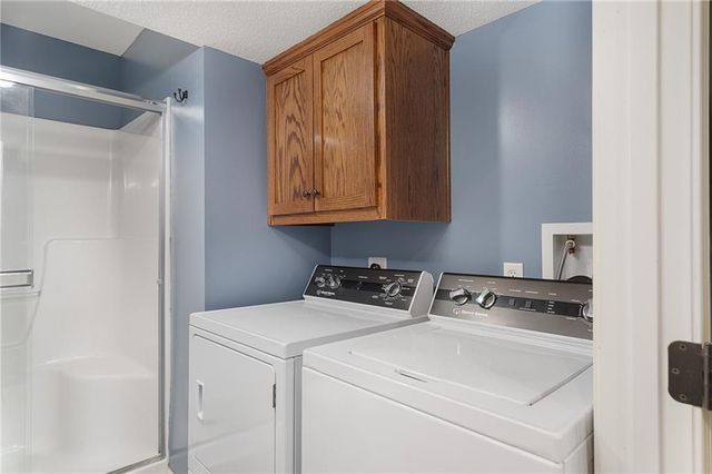 101 Bridgeport Drive, Smithville, MO 64089