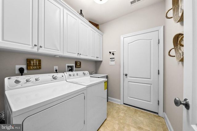 29 LIVERPOOL WAY, Medford, NJ 08055