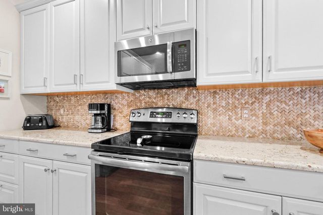 29 LIVERPOOL WAY, Medford, NJ 08055