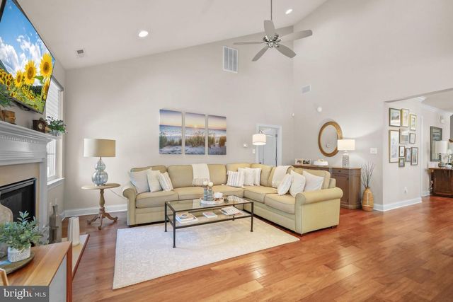 29 LIVERPOOL WAY, Medford, NJ 08055
