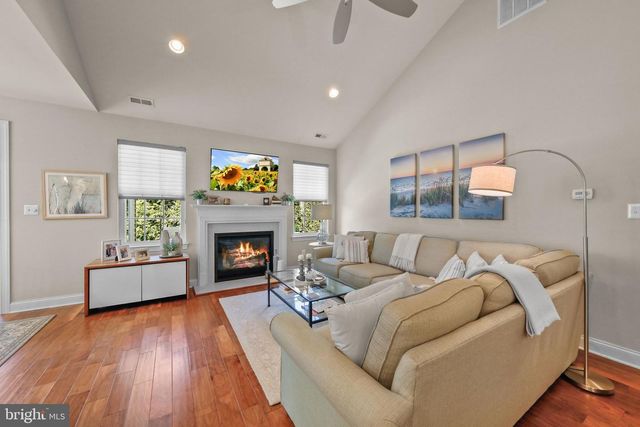 29 LIVERPOOL WAY, Medford, NJ 08055