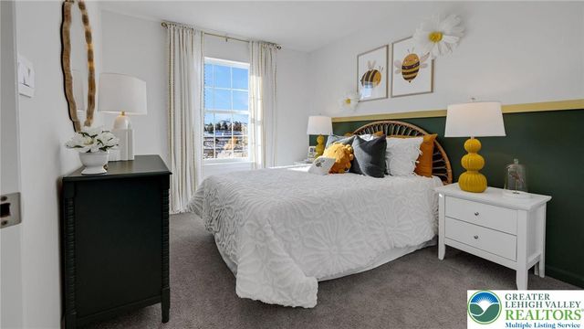 8206 Alexander Court, Upper Macungie Twp, PA 18031