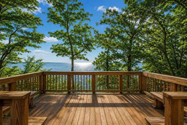 3048 Park Drive, Douglas, MI 49406