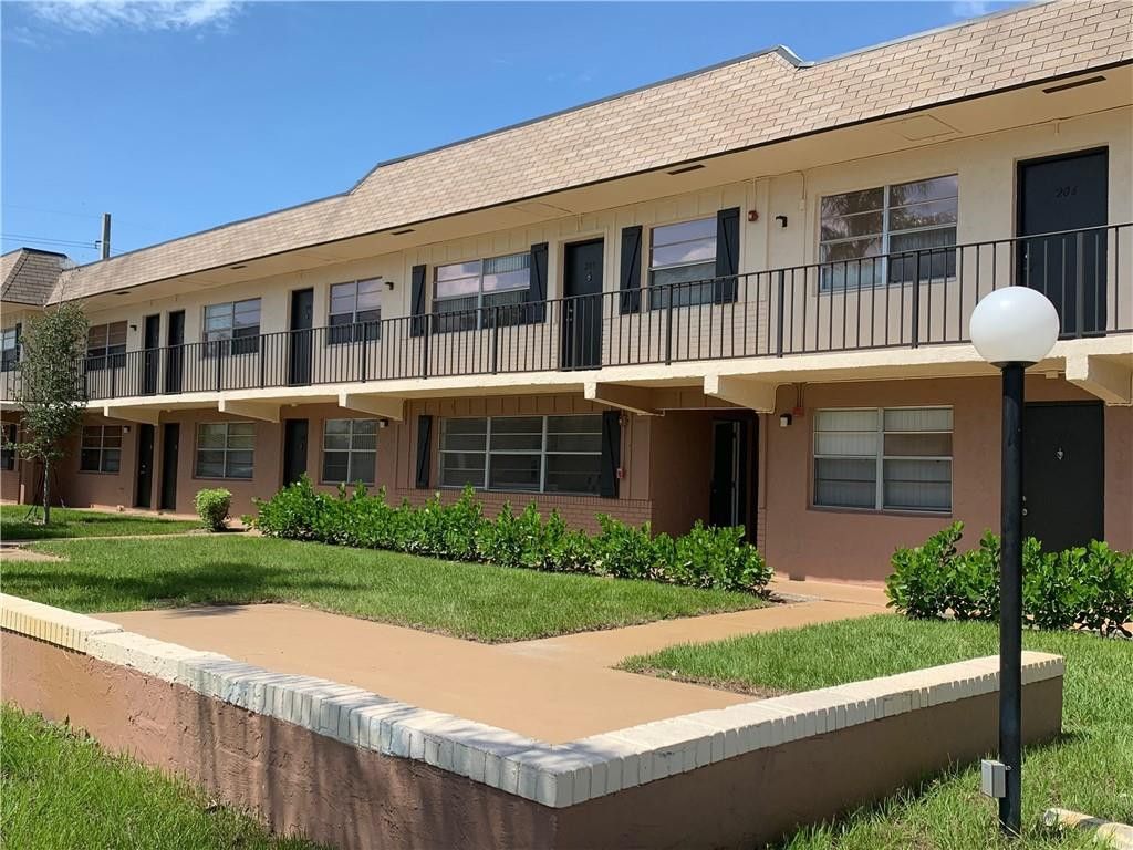 401 NW 34 Street 93-202, Pompano Beach, FL 33064