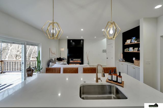 6200 Franciscan Drive, Lincoln, NE 68526