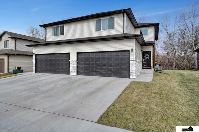 6200 Franciscan Drive, Lincoln, NE 68526