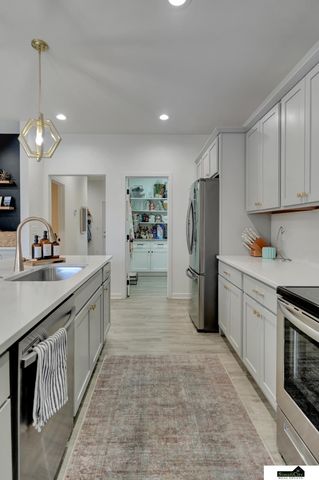 6200 Franciscan Drive, Lincoln, NE 68526