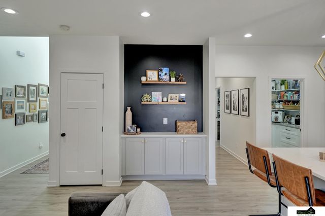 6200 Franciscan Drive, Lincoln, NE 68526